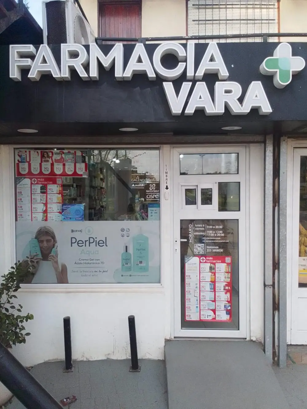 Frente Farmacia Vara